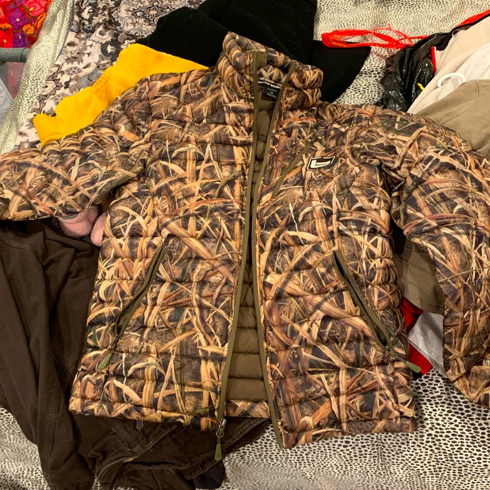 Mossy oak banded puffer jacket